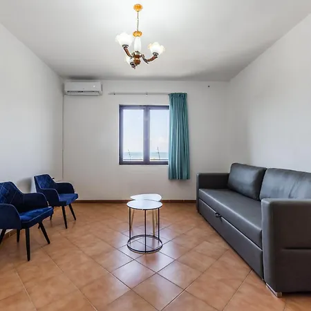 Red House 1&2 By Pikhost 公寓 Široka