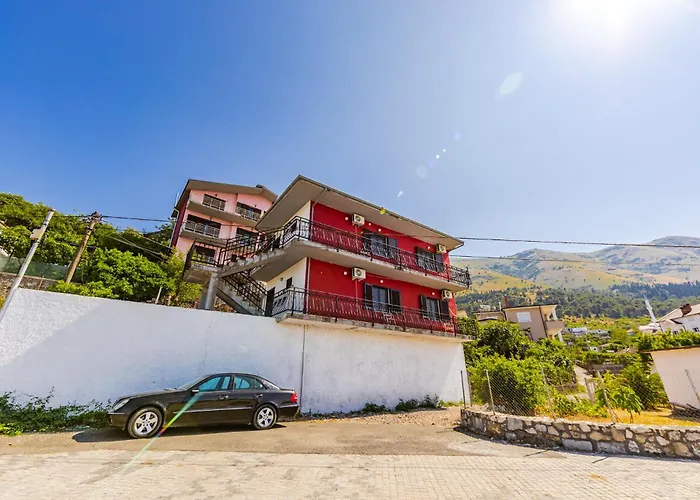 Red House 1&2 By Pikhost