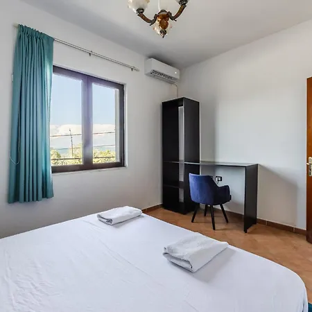 Red House 1&2 By Pikhost Apartamento Shirokë