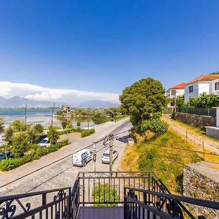 Apartmán Red House 1&2 By Pikhost Široka