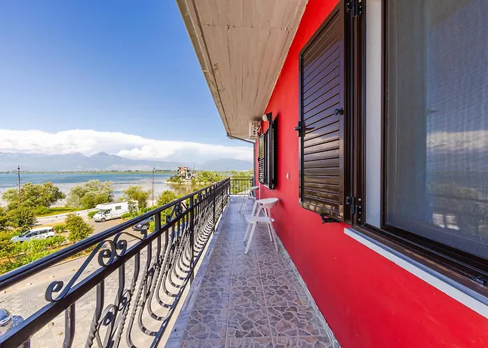 Apartmán Red House 1&2 By Pikhost Široka