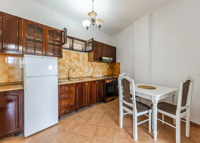 Apartmán Red House 1&2 By Pikhost *